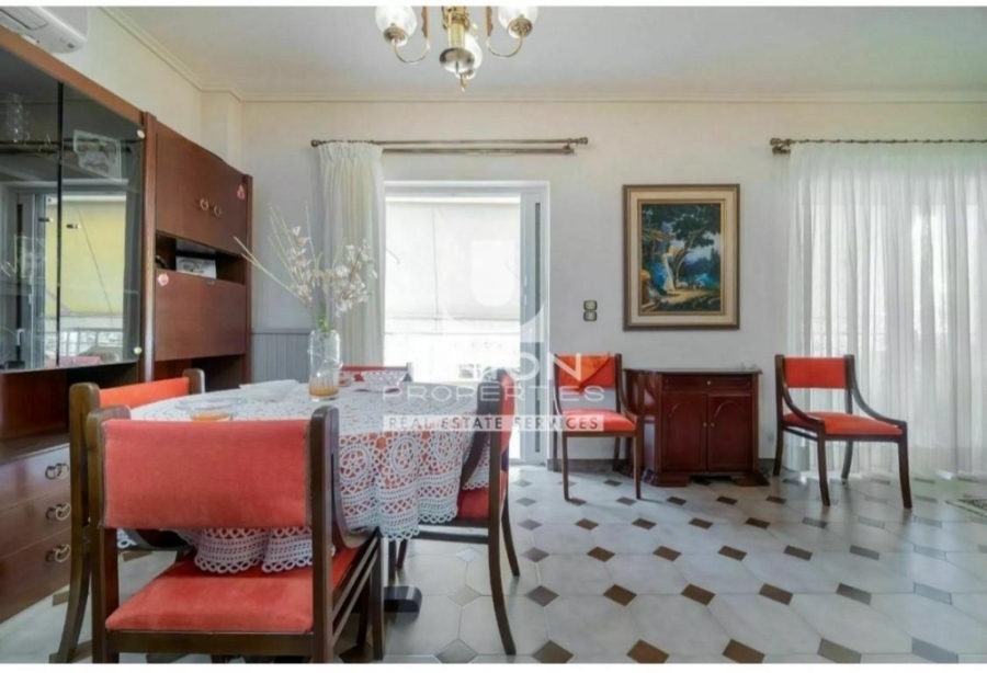 (Προς Πώληση) Κατοικία Οροφοδιαμέρισμα || Αθήνα Νότια/Γλυφάδα - 112 τ.μ, 3 Υ/Δ, 315.000€ 