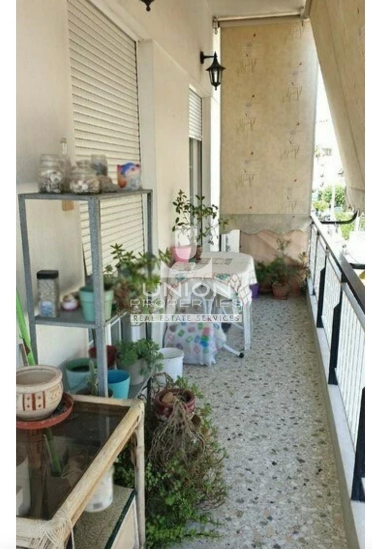 (For Sale) Residential Floor Apartment || Piraias/Agios Ioannis Renti - 100 Sq.m, 3 Bedrooms, 130.000€ 